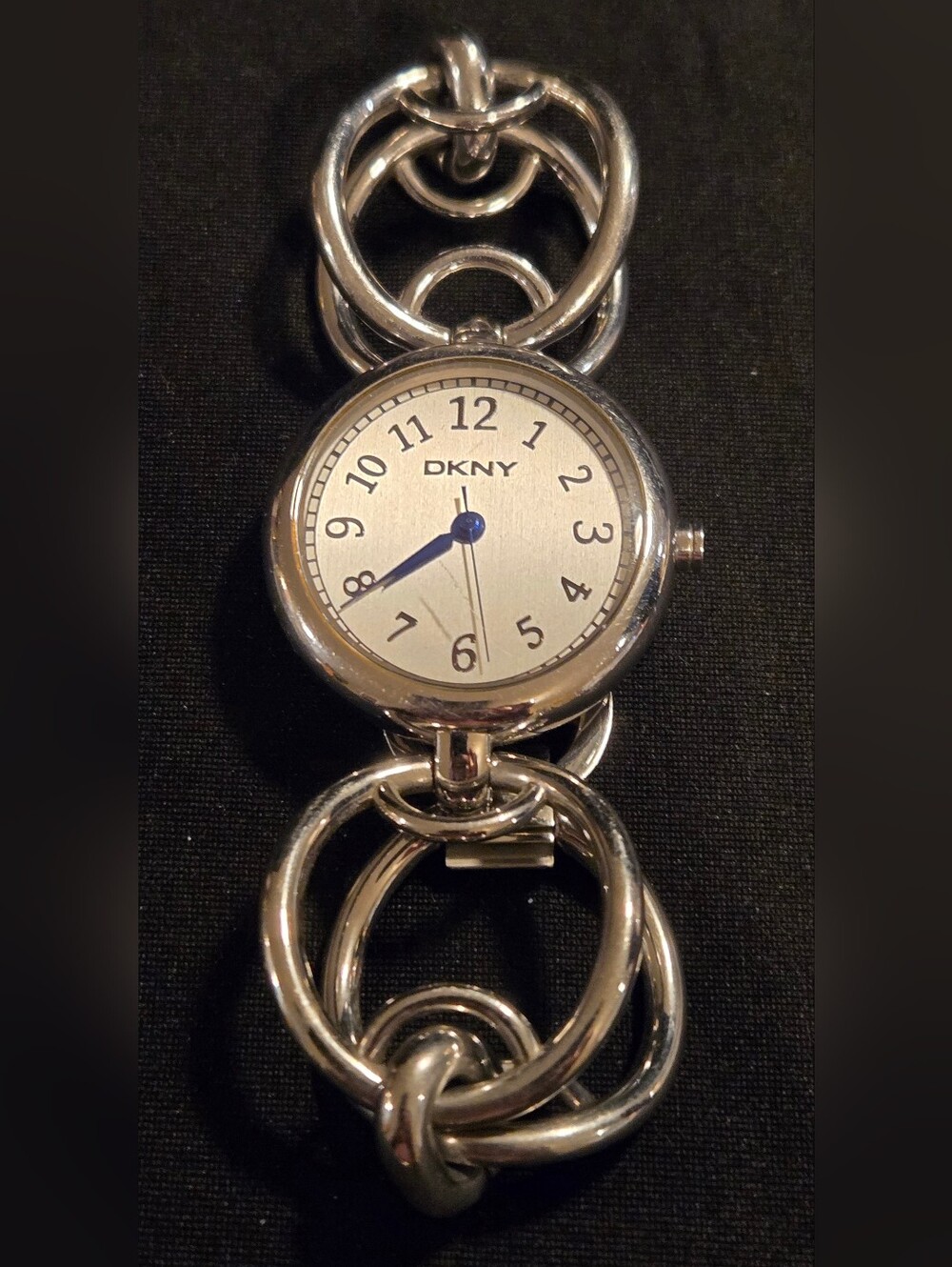 DKNY Silver-Tone Linked Circle Bracelet Watch with Blue Hands